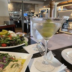 Giorgio's Ristorante - Hummus, el Greco salad, dirty martini
