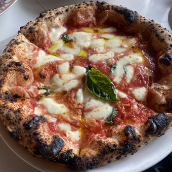 Napizza - Pizza Margherita. Extremely fresh, favorite ! - Pizza Near Me - San Francisco, California Napizza - Pizza Margherita. Extremely fresh, favorite ! - Pizza Near Me - San Francisco, California