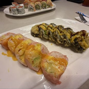 Magic Sushi - Spicy Girl Roll, Spicy Cal Roll - Sushi Bars Near Me - Charlotte, North Carolina