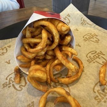 Arby's - Curly Fries (Large) - Fast Food Near Me - Feasterville Trevose, Pennsylvania