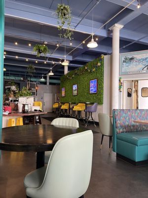 Noble Wave | Louisiana Kitchen by null