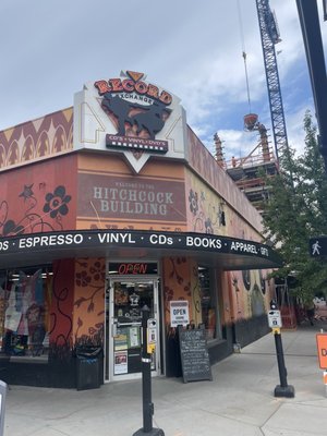 The Record Exchange by null