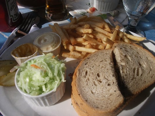 Microbrasserie de l'Île d’Orléans - Pub le Mitan by null