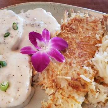 Fairview Farmers - Biscuits and gravy - Breakfast & Brunch Near Me - Fairview, Texas