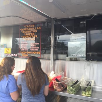 Vera's Tacos - Food Trucks Near Me - Long Beach, California