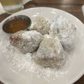 Another Broken Egg Cafe - Beignets - Breakfast & Brunch Near Me - Winter Park, Florida Another Broken Egg Cafe - Beignets - Breakfast & Brunch Near Me - Winter Park, Florida
