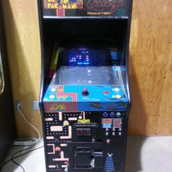 Lil' Kickers - A Ms Pac-Man and Galaga arcade machine...a blast from the Past!!!