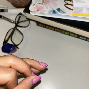 Mint Nail Lounge - Nail Salons Near Me - Arlington, Virginia