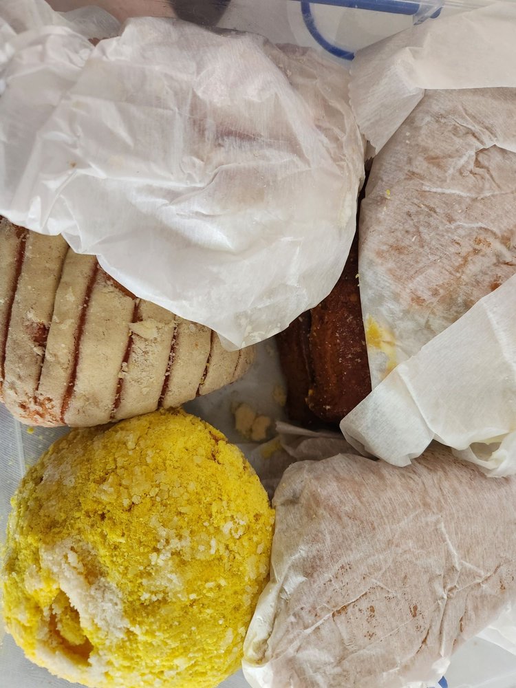 LILY’S CAKES Updated October 2024 13 Photos 3425 E 1st St, Los