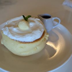Fluffy Fluffy - Souffle pancake.