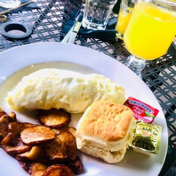Maxine's On Shine - Shrimp & Brie omelette - New American Near Me - Orlando, Florida Maxine's On Shine - Shrimp & Brie omelette - New American Near Me - Orlando, Florida