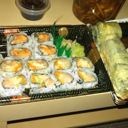 Spicy chicken, spicy yellowtail and deluxe veggie roll Spicy chicken, spicy yellowtail and deluxe veggie roll