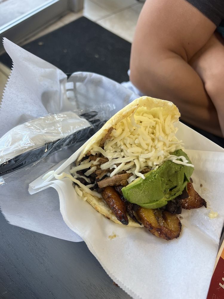 Food from Arepa Mania