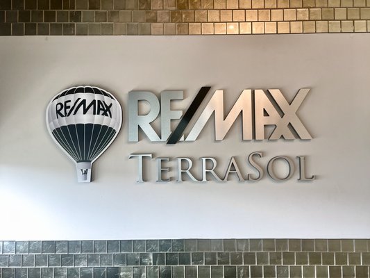 Jessica Keeney, REALTOR® - RE/MAX TerraSol by null