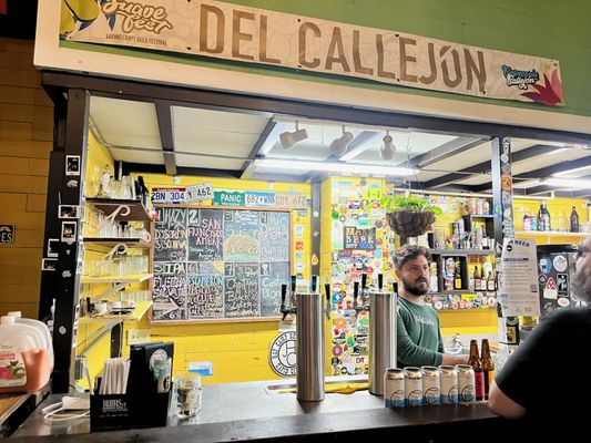 Cervecería del Callejón by null