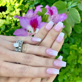 Grand Nails Lounge - Dip Powder Ombré on natural nails. - Nail Salons Near Me - Phoenix, Arizona Grand Nails Lounge - Dip Powder Ombré on natural nails. - Nail Salons Near Me - Phoenix, Arizona