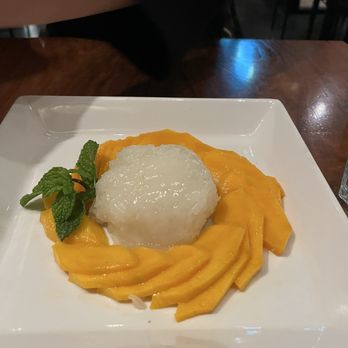 Love - Mango sticky - Vegan Near Me - West Hollywood, California