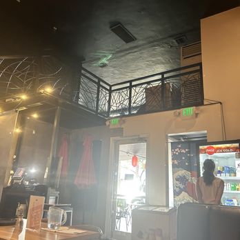 Sake Sushi Bar and Lounge - Sushi Bars Near Me - Montrose, California