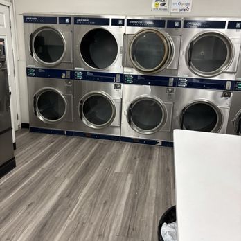 Sparkle Clean Laundromat / Coin Laundry - Laundromat Near Me - Banning, California Sparkle Clean Laundromat / Coin Laundry - Laundromat Near Me - Banning, California