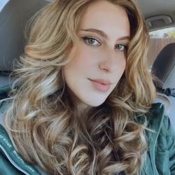 Sisters Salon and Spa - Highlights and layered cut