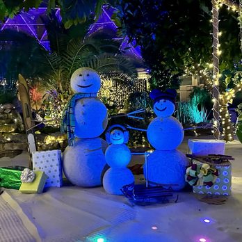 Living With The Land - Snowman Family - Amusement Parks Near Me - Orlando, Florida Living With The Land - Snowman Family - Amusement Parks Near Me - Orlando, Florida