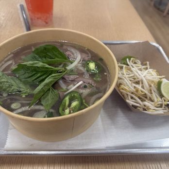 Anh's Kitchen - Toco Hills - Pho Filet Mignon - Vietnamese Near Me - Atlanta, Georgia Anh's Kitchen - Toco Hills - Pho Filet Mignon - Vietnamese Near Me - Atlanta, Georgia