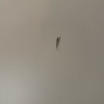 State House Inn - Damaged dry wall - Hotels Near Me - Springfield, Illinois State House Inn - Damaged dry wall - Hotels Near Me - Springfield, Illinois