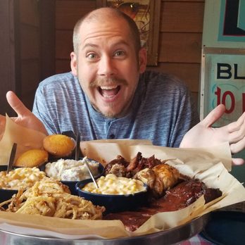 Famous Dave's - Barbeque Near Me - Branson, Missouri