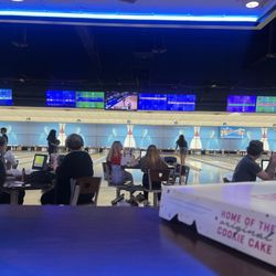 Junction Lanes - Bowling lanes