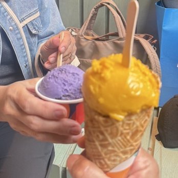 Scooped by Demetres - Ice Cream & Frozen Yogurt Near Me - Toronto, Ontario Scooped by Demetres - Ice Cream & Frozen Yogurt Near Me - Toronto, Ontario