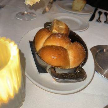 Del Frisco's Double Eagle Steakhouse - 5/5 bread service - Steakhouses Near Me - Las Vegas, Nevada