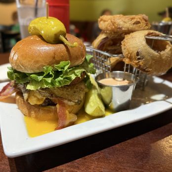 Hops Burger Bar - North Carolinian Burger - Burgers Near Me - Greensboro, North Carolina