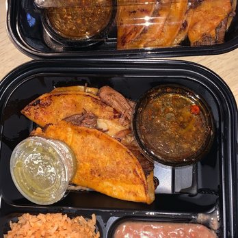 Smokin Jays - Brisket birria taco combo - Barbeque Near Me - Oxnard, California Smokin Jays - Brisket birria taco combo - Barbeque Near Me - Oxnard, California