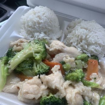 China River - chicken and broccoli - Chinese Near Me - Humble, Texas China River - chicken and broccoli - Chinese Near Me - Humble, Texas