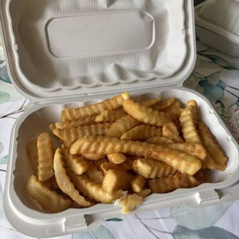 Schmaltz Delicatessen Express - Crinkle cut French fries perfectly seasoned! - Sandwiches Near Me - Chicago, Illinois Schmaltz Delicatessen Express - Crinkle cut French fries perfectly seasoned! - Sandwiches Near Me - Chicago, Illinois