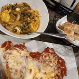 Davino Pasta Divinoand Chicken Parmigiana