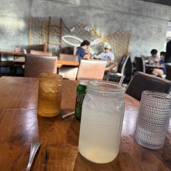 Coni'Seafood - Lemonade. That cool refreshing drink! - Seafood Near Me - Los Angeles, California