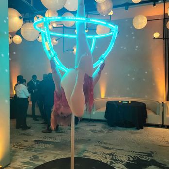 The Ambassador Room - Hotels Near Me - Chicago, Illinois
