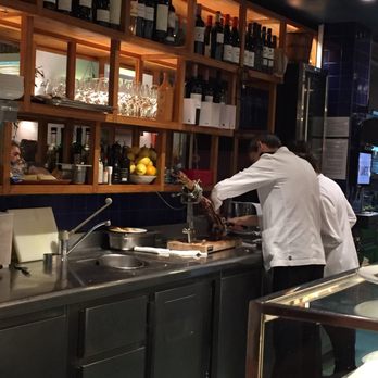 Cañete - Jamon slicing - Tapas/Small Plates Near Me - Barcelona, B Cañete - Jamon slicing - Tapas/Small Plates Near Me - Barcelona, B