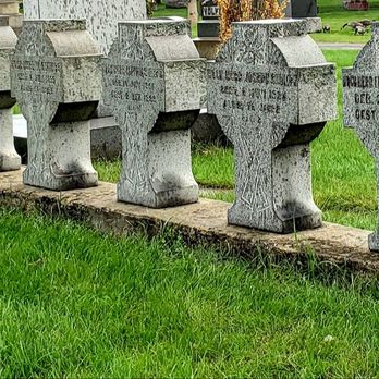 St. Boniface Cemetery - I don't know the story behind these graves, but I'd like to. - Funeral Services & Cemeteries Near Me - Chicago, Illinois