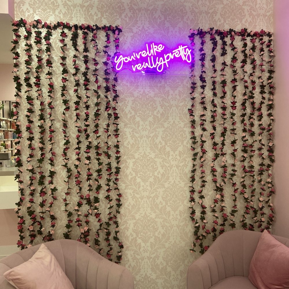 Sugaring NYC - Capitol Hill - Waiting area - Hair Removal Near Me - Seattle, Washington Sugaring NYC - Capitol Hill - Waiting area - Hair Removal Near Me - Seattle, Washington