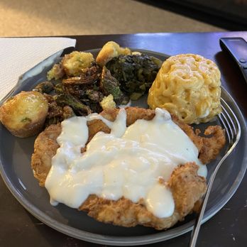 501 Main Bistro & Kitchen - Chicken fried chicken, collard greens, mac n cheese, brussel sprouts - New American Near Me - Belton, Missouri
