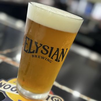 Pop's Wings - Extensive beer bottle selection with about six beers on tap. - Sports Bars Near Me - Downey, California Pop's Wings - Extensive beer bottle selection with about six beers on tap. - Sports Bars Near Me - Downey, California