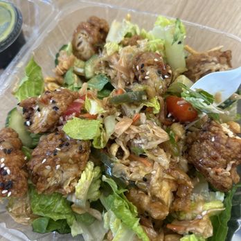 Lola's Cafe - Asian salad - Sandwiches Near Me - New Paltz, New York