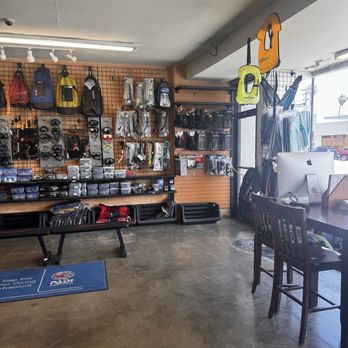 Eco Dive Center - Masks/booties/gloves - Scuba Diving Near Me - Culver City, California Eco Dive Center - Masks/booties/gloves - Scuba Diving Near Me - Culver City, California