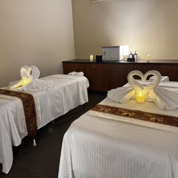 Couple room