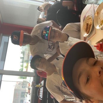 Steak ’n Shake - My mom leaves me - Fast Food Near Me - Columbus, Ohio Steak ’n Shake - My mom leaves me - Fast Food Near Me - Columbus, Ohio