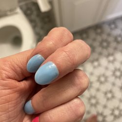 Me Nail Bar - Awful. Awful. Awful.