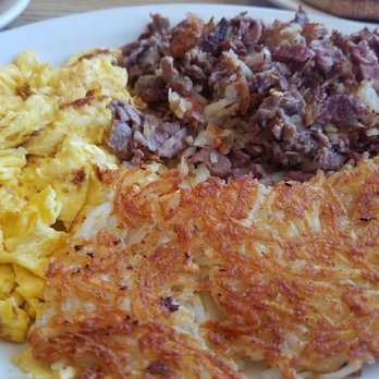 Cahoots Corner Cafe - House made corned beef hash & eggs - Breakfast & Brunch Near Me - Oakdale, California