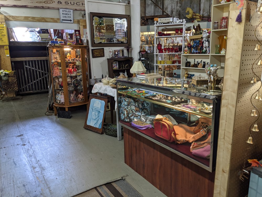 DPS ANTIQUE EMPORIUM Updated September 2024 812 West Ave NW, Lenoir
